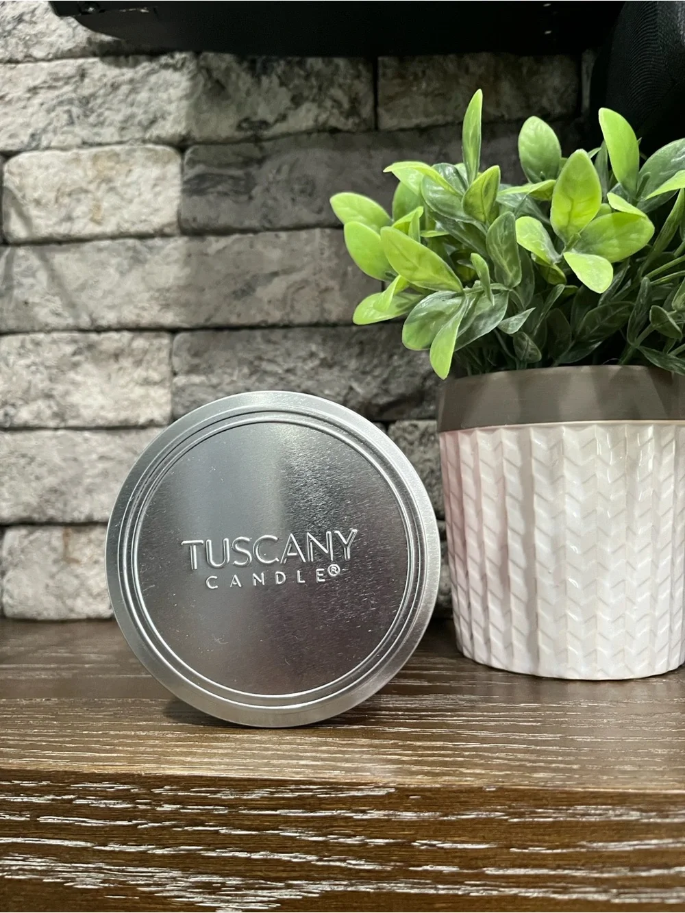 Tuscany Candle Limited Edition-Retired Floral-Spring Breeze 2-wick ~New~ 18oz